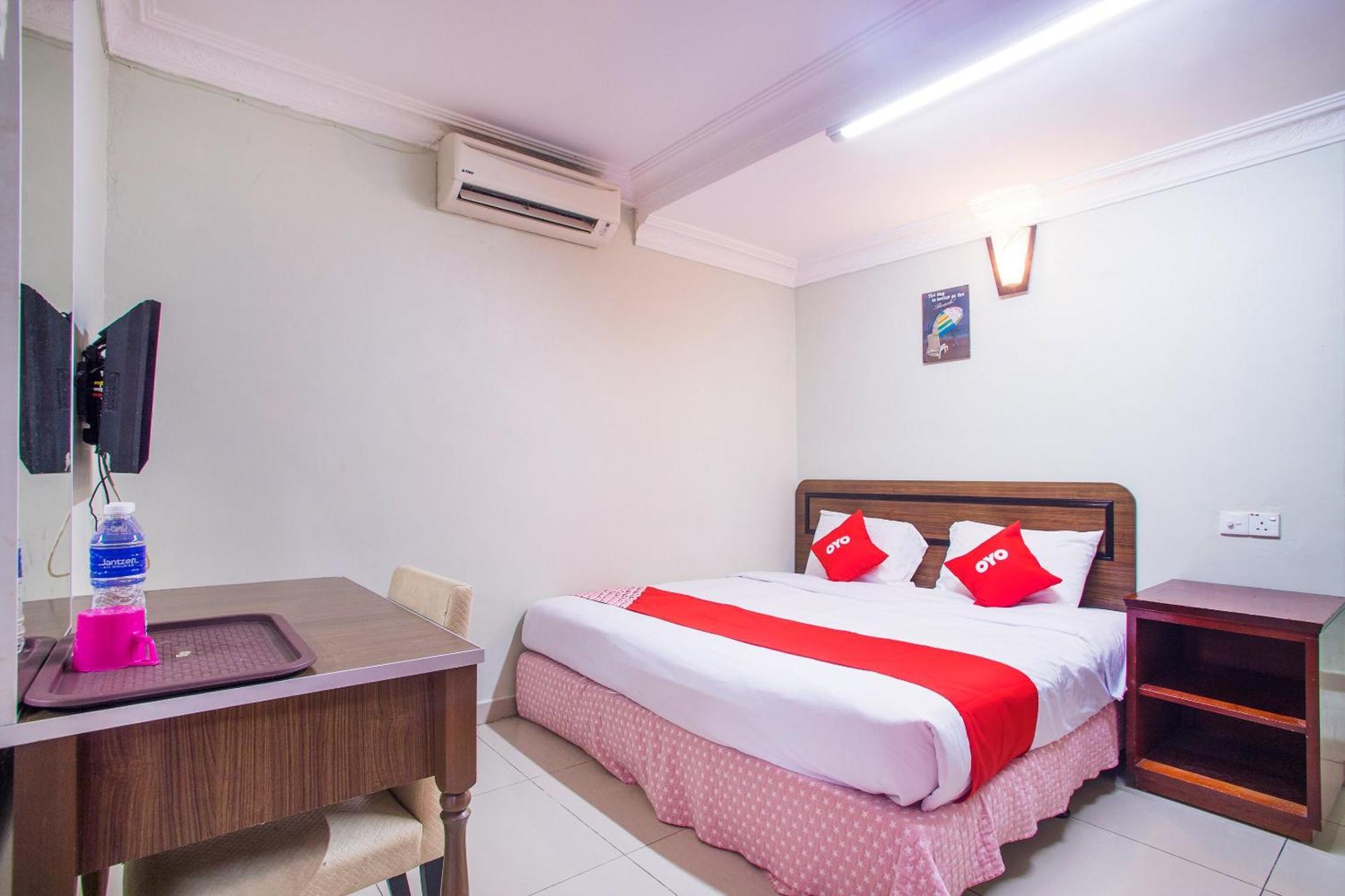 Super Oyo 89363 Casavilla Hotel Batu Caves Luaran gambar